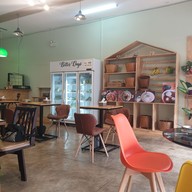 บรรยากาศ Better Days Health foos and smoothie bowls.