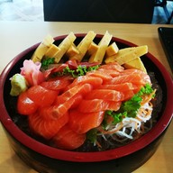 เมนูของร้าน TSUKIYO