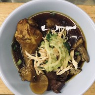 ทัศนัยก๋วยเตี๋ยวไก่มะระ