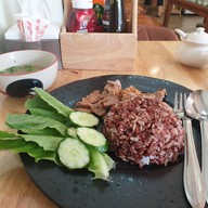 เมนูของร้าน Better Days Health foos and smoothie bowls.