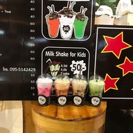 เมนู Malee Coffee Plearnary mall