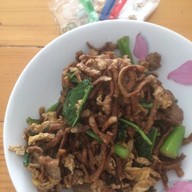 เมนูของร้าน ราดหน้าหมูนุ่ม คลองหก เจ้าเก่า