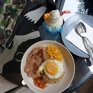 Collectors’ Cafe แจ้งวัฒนะ