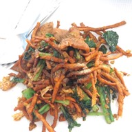 เมนูของร้าน ราดหน้าหมูนุ่ม คลองหก เจ้าเก่า