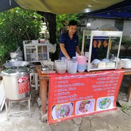 หน้าร้าน ข้าวกะเตี๋ยว