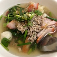 เมนูของร้าน ก๋วยเตี๋ยวป้าทุเรียนสาขาช้างเผือก