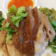 เมนู ข้าวขาหมูแม่สุขใจ (เจ้าเก่าสำโรง) สาขาซีคอนสแควร์