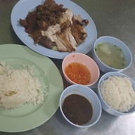 เมนูของร้าน เล็กไก่ตอน