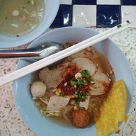 เมนูของร้าน ข้าวกะเตี๋ยว