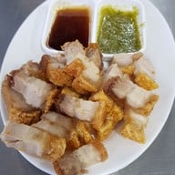 เมนูของร้าน ข้าวผัดปูเมืองทอง 1 ต้นตำรับ โดยคุณ พิมพร สุคนธสวัสดิ์