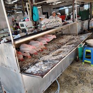 บรรยากาศ อ้วน ผอม เมี่ยงปลาเผา สาขา 3 สนามบินน้ำ