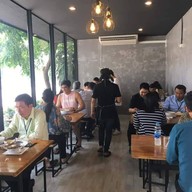 บรรยากาศ เป็ดทอง