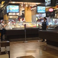 บรรยากาศ เอี๊ยะแซ Plus Terminal 21