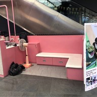 บรรยากาศ Pink Capsule 101 The Third Place