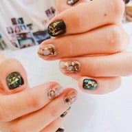 Rainbow Nails Think Park