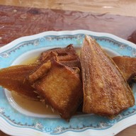 เมนูของร้าน ครัวเจ๊แมว ปากน้ำปราณ