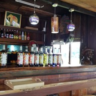 ร้านกะเพรากรอบ