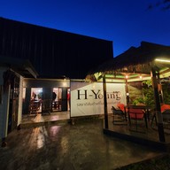 H-young Somtam Cafe'