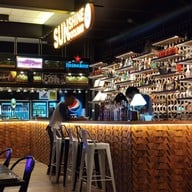 บรรยากาศ Sunshine Pool Bar โรงแรม เอส.อาร์.เรสซิเด้นซ์