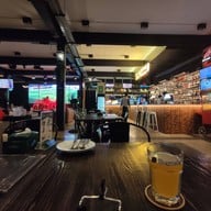 บรรยากาศ Sunshine Pool Bar โรงแรม เอส.อาร์.เรสซิเด้นซ์