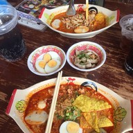 ก๋วยเตี๋ยวเรือ อยุธยา