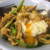 เลิศรส ราดหน้ายอดผัก