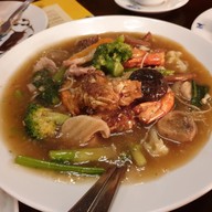 ก๋วยเตี๋ยวราดหน้าจักรพรรดิ