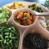 เมนูของร้าน ขนมจีนไก่ทอดโก้แว่น วิลล่า 2