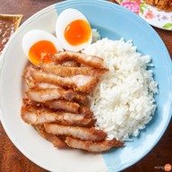 เมนูของร้าน หมูทอด นายเบียร์