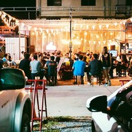 บรรยากาศ Ninety Bar J va Market