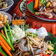 เมนูของร้าน ก๋วยเตี๋ยวเรือฮาร์เล่ย์