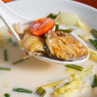 เมนูของร้าน ก๋วยเตี๋ยวเรือฮาร์เล่ย์