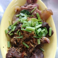 ก๋วยเตี๋ยวเนื้อตุ๋นแอร์พอร์ต