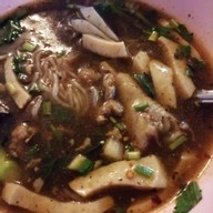 เมนูของร้าน ก๋วยจั๊บฅนเห็น