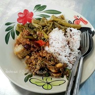 อิ่มจัง ข้าวแกงบุฟเฟ่ต์ 10 บาท