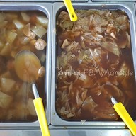 อิ่มจัง ข้าวแกงบุฟเฟ่ต์ 10 บาท