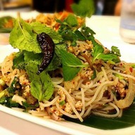 เมนูของร้าน ตำแหล Central Marina