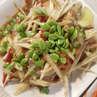 เมนูของร้าน ตำแหล Central Marina