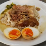 ขาหมูสะพาน -