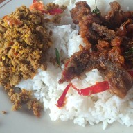 ข้าวแกงปักษ์ใต้ (ลุงเท่ง)