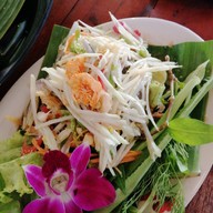 เมนูของร้าน ส้มตำ ปลาเขื่อน