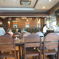 บรรยากาศ Ruan Mae Louise เดอะไนน์ พระราม 9