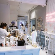บรรยากาศ Little Baker Cafe and Studio จอมพล