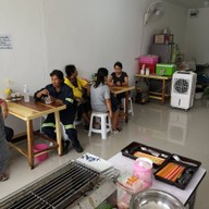บรรยากาศ ลูกชิ้นหมูน้ำใสสะพานสูง  สาขา5