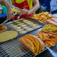 ตลาดหนองไผ่ล้อม