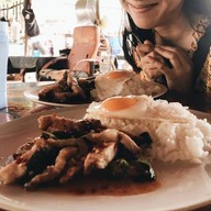 แจ๊กยันหว่าง กะเพราแท้