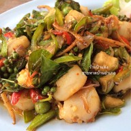 เมนูของร้าน ป้าแดงซีฟู๊ด ชายหาดบ้านอำเภอ