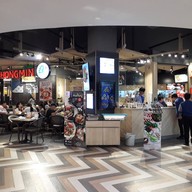 หน้าร้าน Hongmin เซ็นทรัลปิ่นเกล้า
