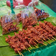 ตลาดหนองไผ่ล้อม