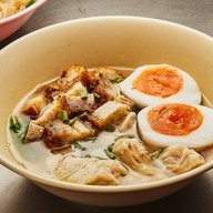 เมนูของร้าน นายดำ บะหมี่เกี๊ยวข้าวหมูแดง สาขา1 อ่อนนุช